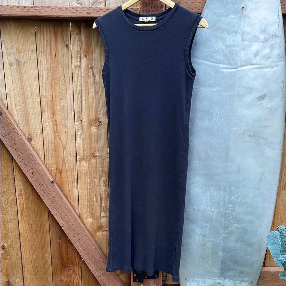AMO / Anthro black ribbed midi dress